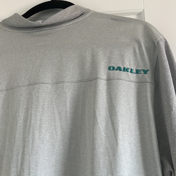 Oakley XL golf shirt ⛳️ - Picture 4 of 4